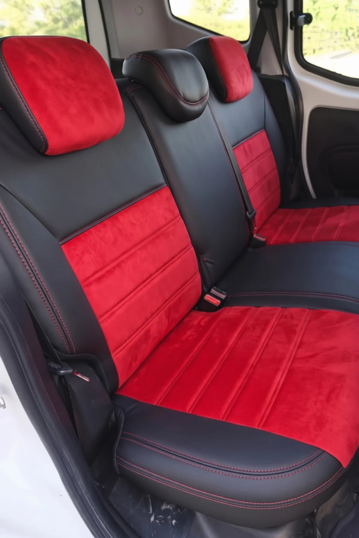 Araca Özel Koltuk Kılıfı - Fiat Fiorino - 2008 Sonrası - London Design - Kırmızı Siyah Kırmızı