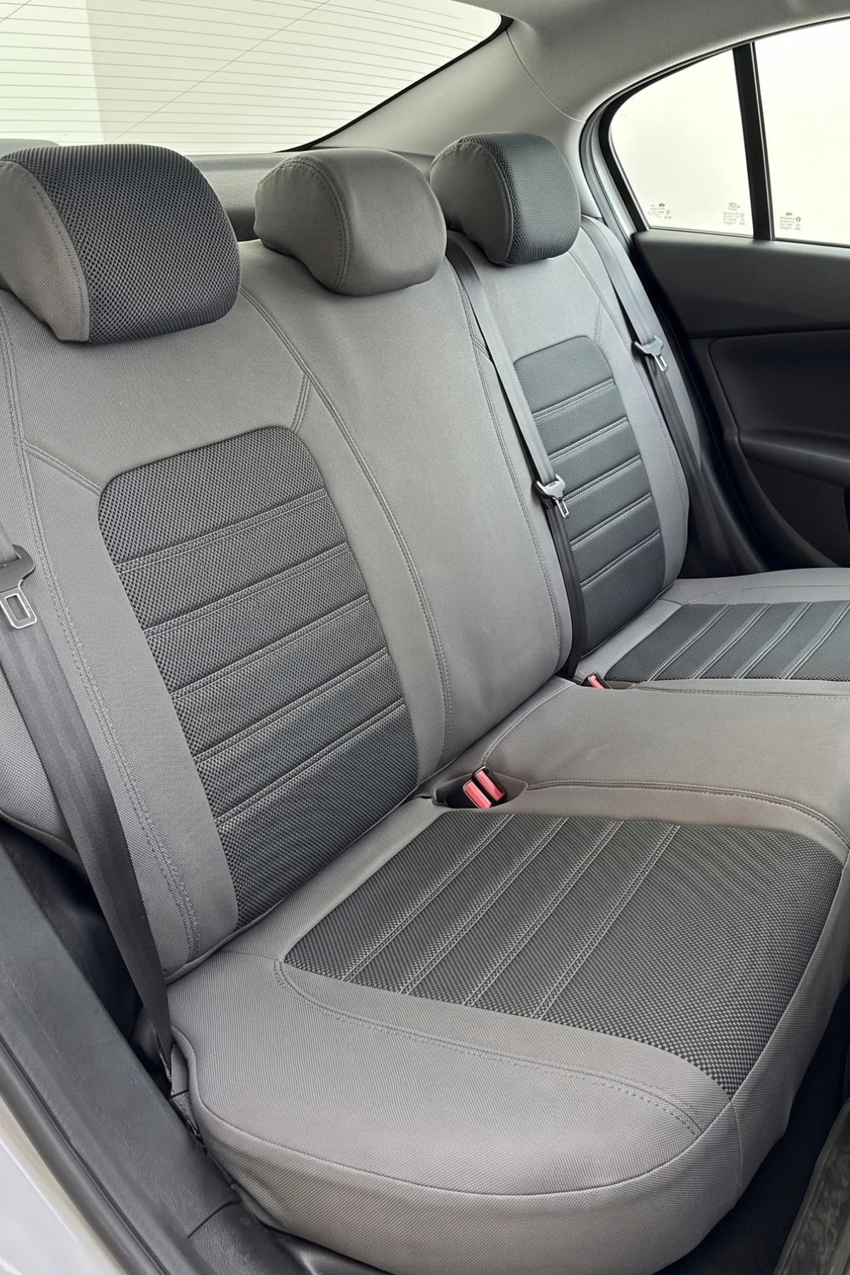 Araca Özel Koltuk Kılıfı Fiat Egea 2015 Sonrası KD Design Füme Siyah Noktalı Füme Füme