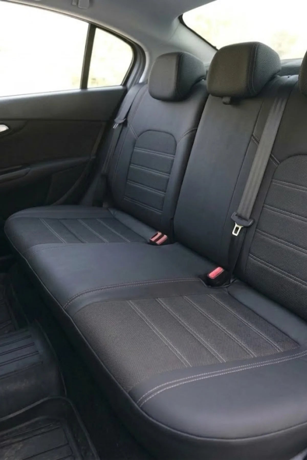 Fiat Egea 2015 Sonrası Araca Özel Koltuk Kılıfı Paris Design Siyah Füme Noktalı Siyah Gri