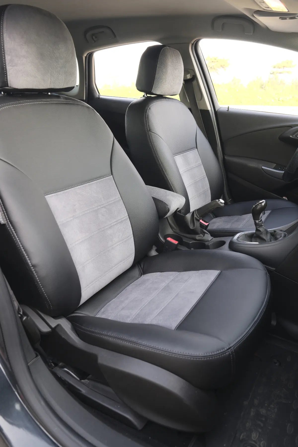 Araca Özel Koltuk Kılıfı - Opel Astra - 2009-2018 -  London Design - Füme Siyah Gri