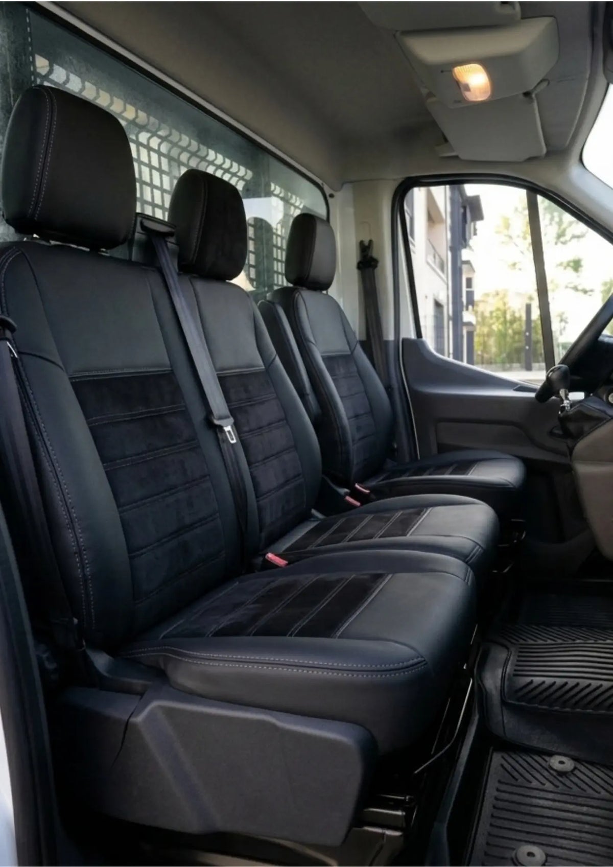 Ford Transit 2014 Sonrası Araca Özel Koltuk Kılıfı London Design  Siyah Siyah Füme