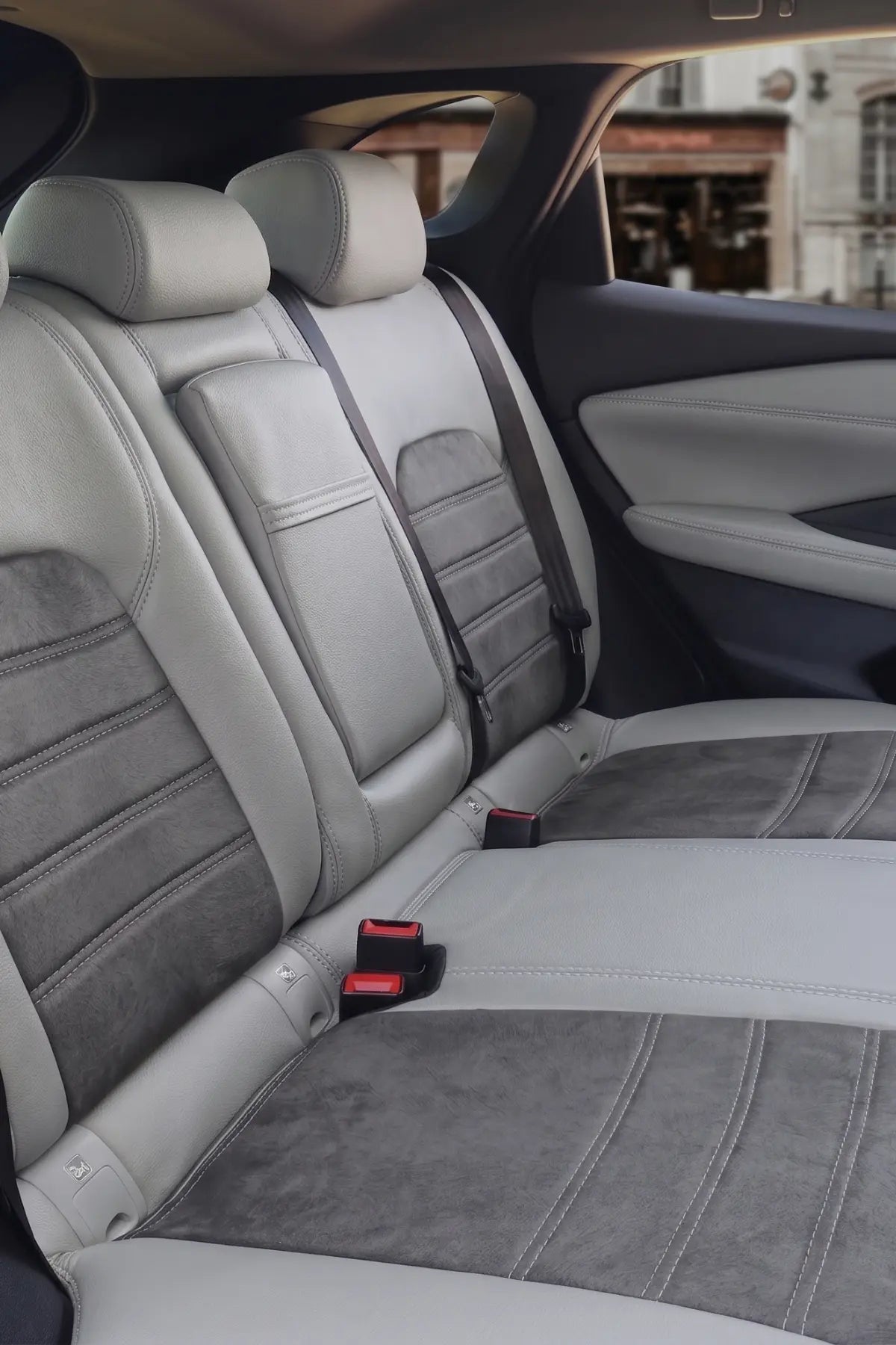 Araca Özel Koltuk Kılıfı - Nissan Qashqai - 2021 Sonrası -  London Design - Füme Açık Gri Gri