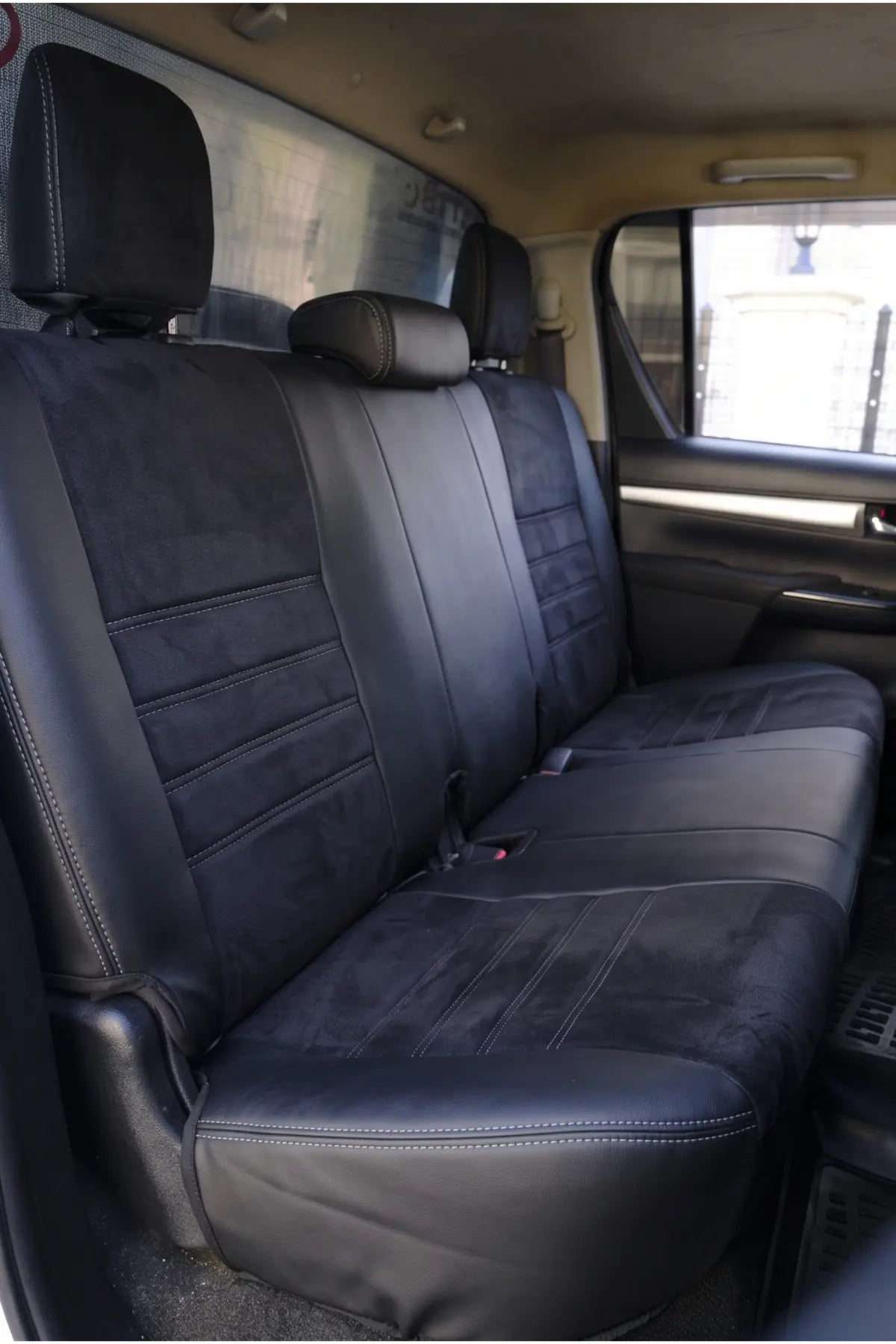 Toyota Hilux 2015 Sonrası Araca Özel Koltuk Kılıfı London Design Siyah Siyah Füme