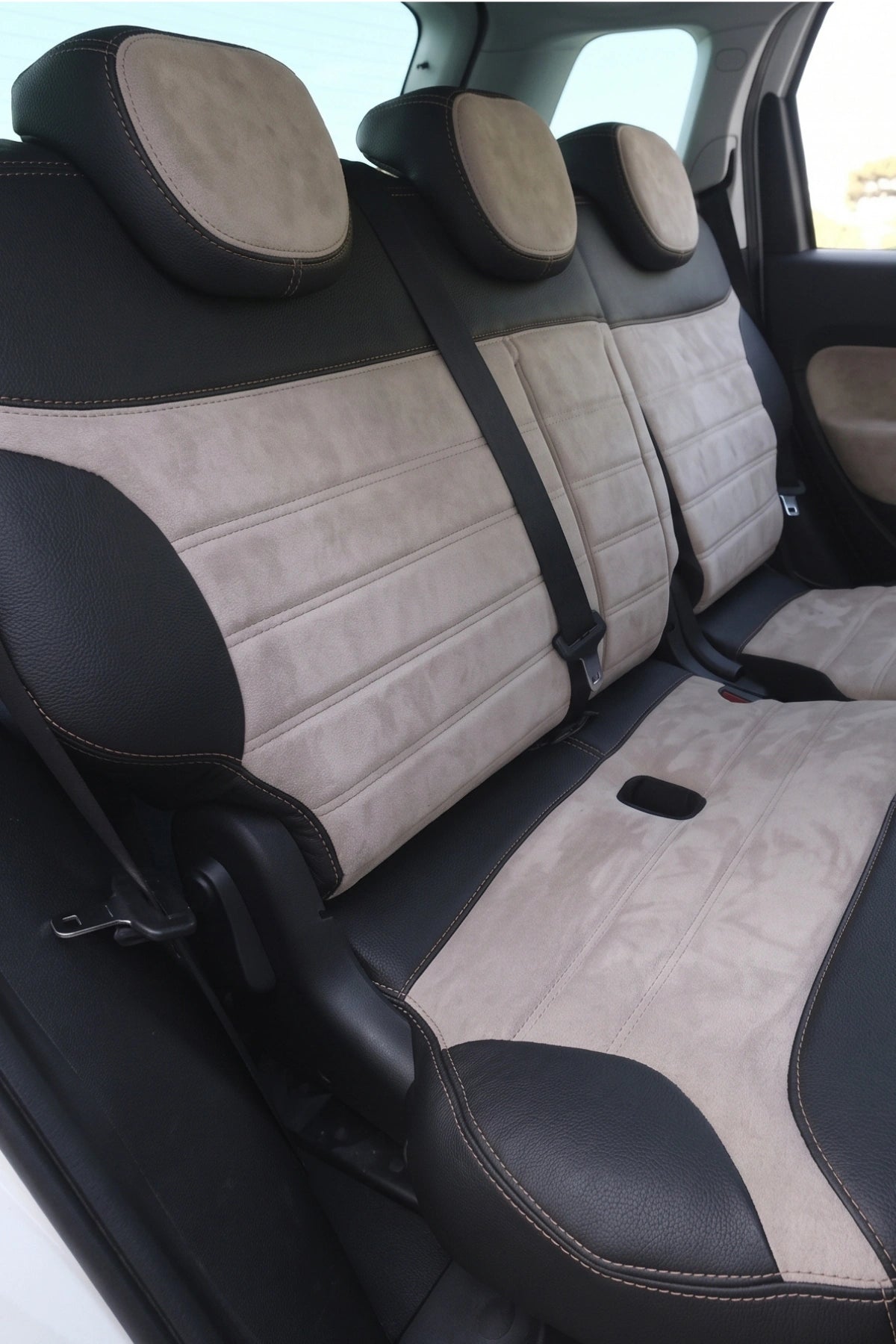 Araca Özel Koltuk Kılıfı - Fiat 500 L - 2012 Sonrası - London Design - Bej Siyah Kahverengi