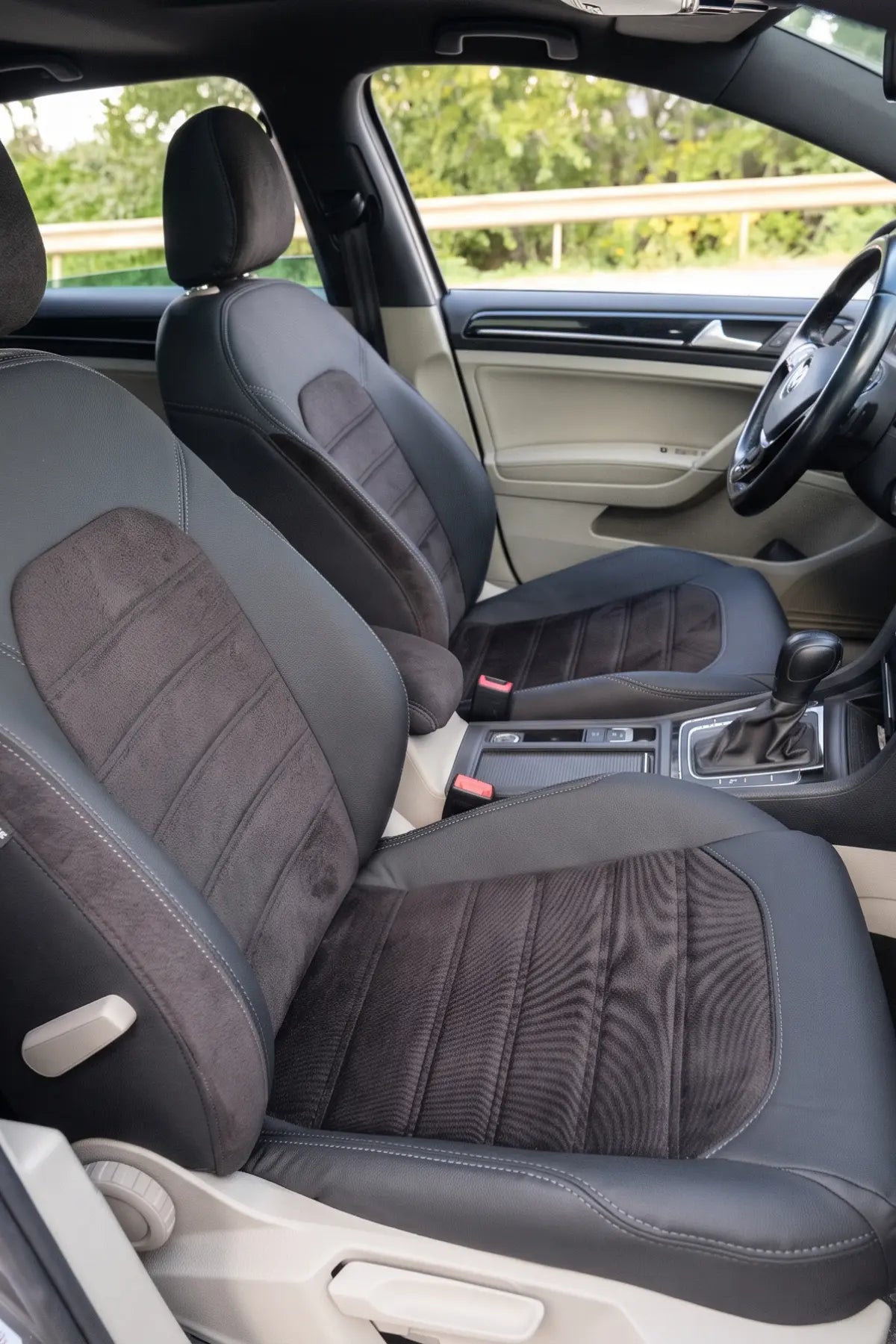 Volkswagen Golf 2013 - 2021 Araca Özel Koltuk Kılıfı London Design Siyah Siyah Füme